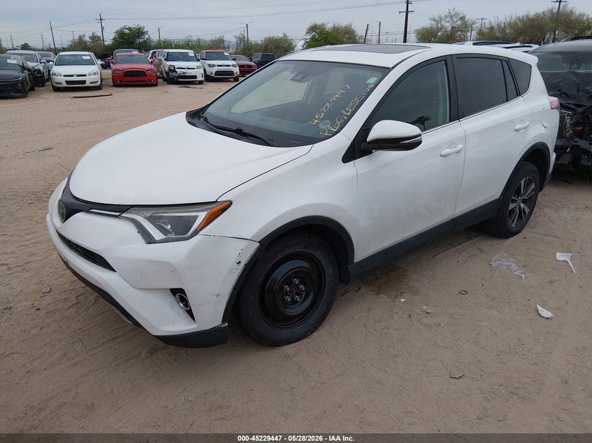 2018 Toyota Rav4 Adventure/Xle 2T3RFREV7JW804310 photo 1
