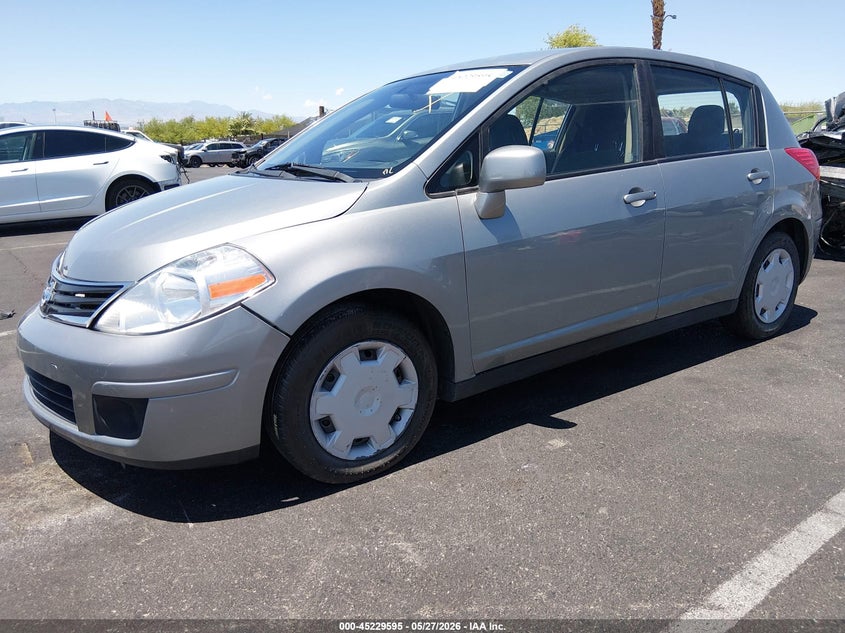 Vin: 3n1bc1cp3bl469221, lot: 45727356, nissan versa 1.8s 20112