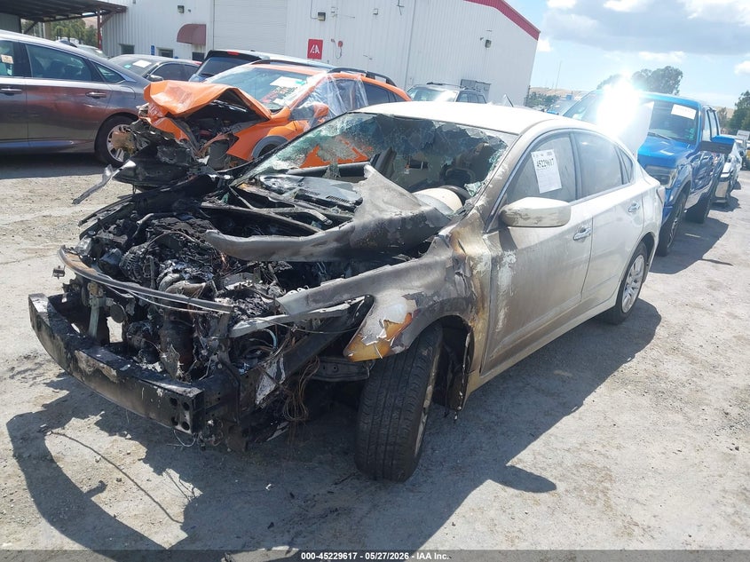 2014 Nissan Altima 2.5 S 1N4AL3AP1EC416885 photo 1