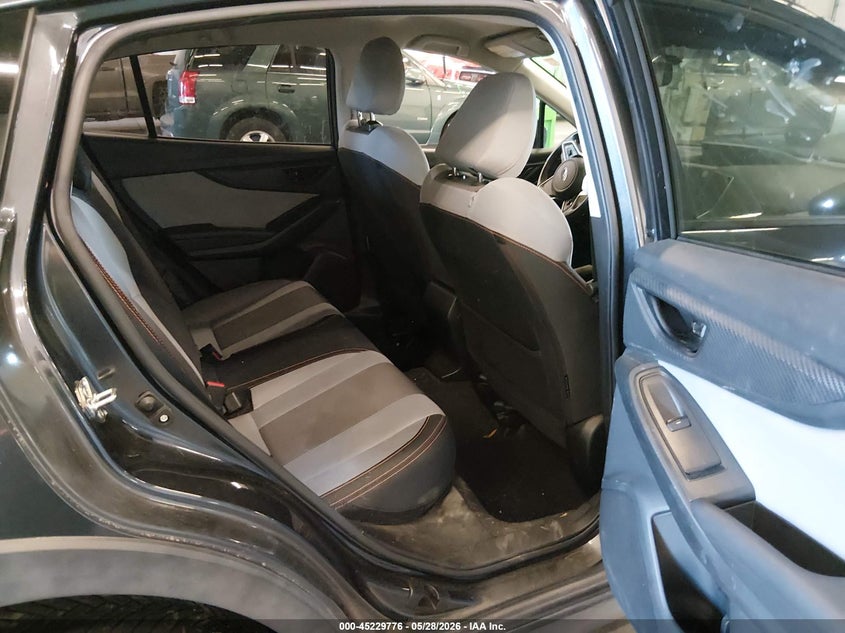 2018 SUBARU CROSSTREK auction photo 8