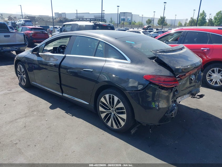 Vin: w1keg1cb3rf055188, lot: 45727570, mercedes-benz eqe 350 4matic 20243