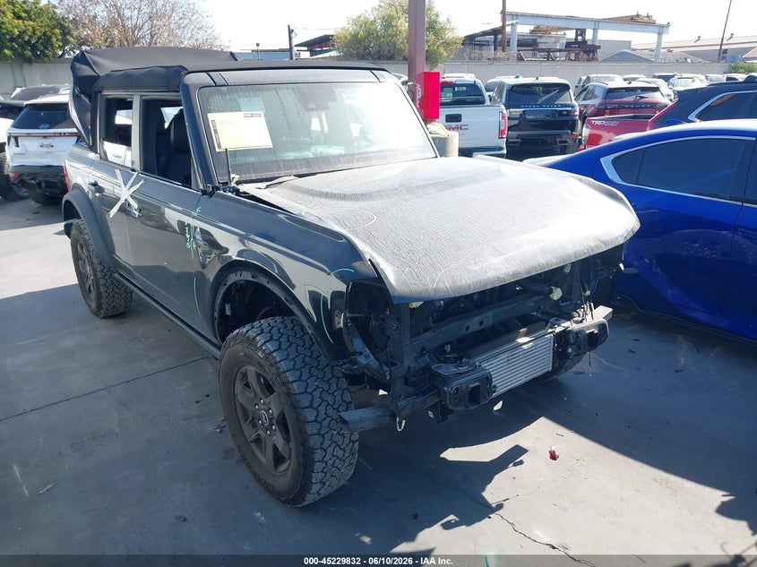2024 Ford Bronco Black Diamond
