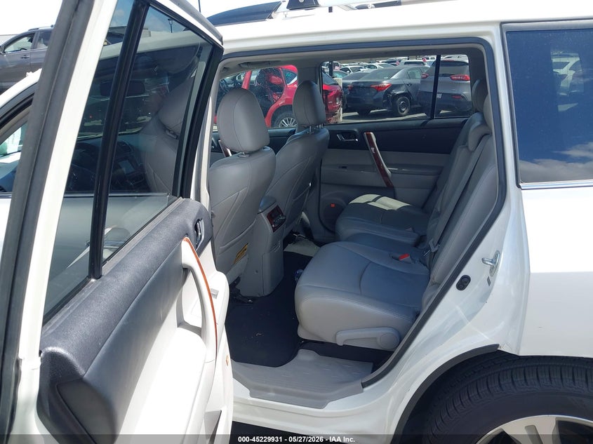 2013 TOYOTA HIGHLANDER SPORT UTILITY VEHICLE 3.5L V-6 DOHC, VVT, 270HP