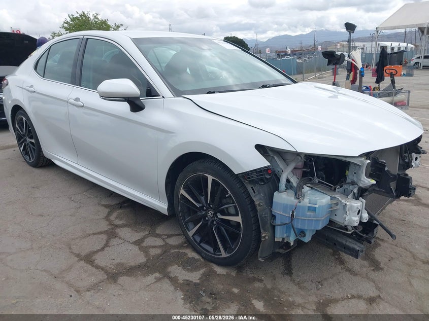 2018 TOYOTA CAMRY XSE