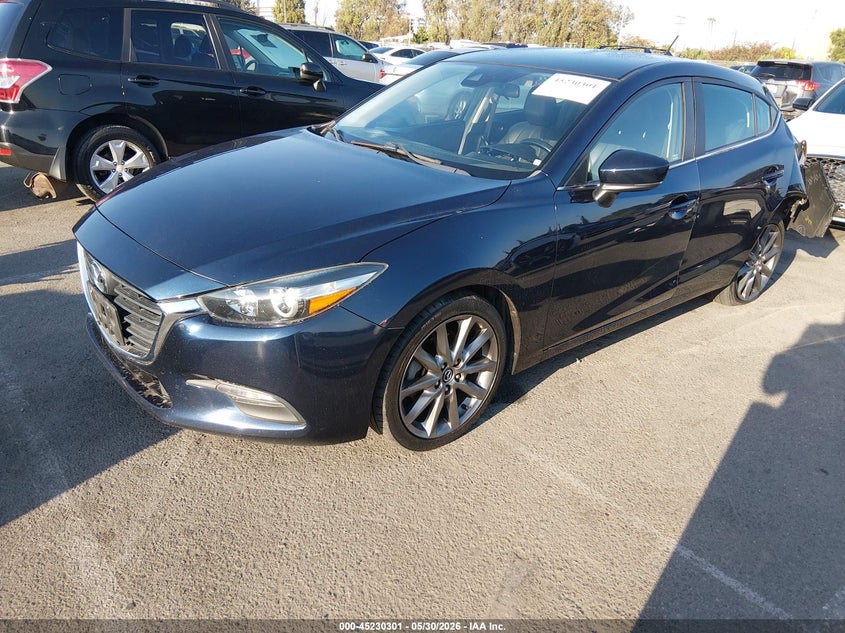 Vin: 3mzbn1l31jm272106, lot: 45728062, mazda mazda3 touring 20182