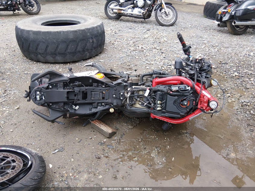 2014 Ducati Monster 1200/S VIN: ZDM1RBSV2EB001343 Lot: 45230370