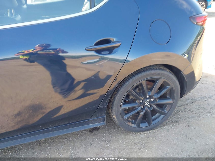 2020 Mazda Mazda3 Premium Package VIN: JM1BPBNM9L1155298 Lot: 45230416