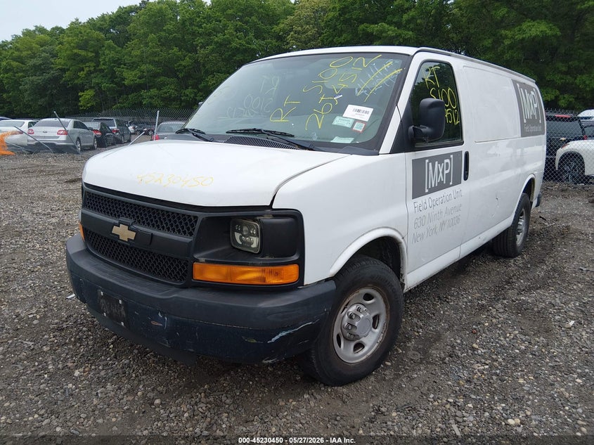 2013 CHEVROLET EXPRESS 2500 auction photo 2