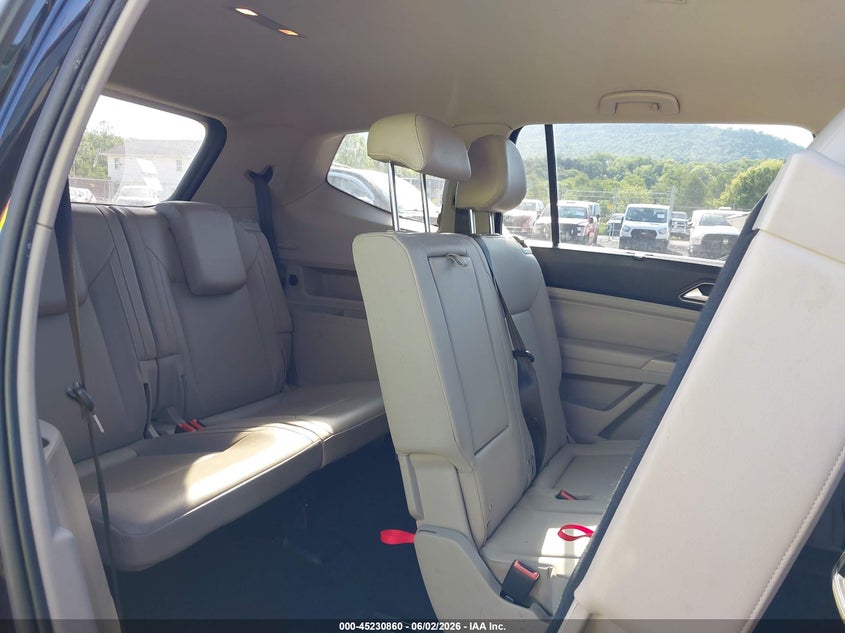 2018 Volkswagen Atlas 3.6L V6 Se W/Technology VIN: 1V2PR2CA4JC589945 Lot: 45230860