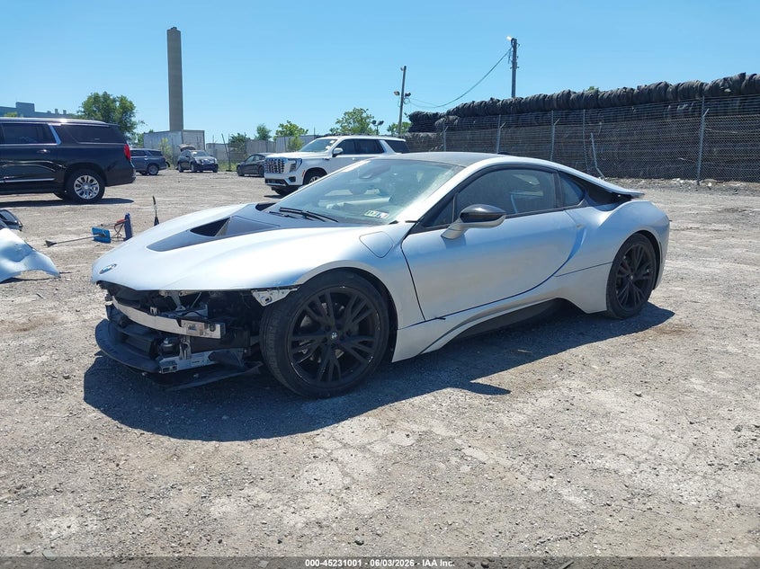 Vin: wby2z2c57fv391823, lot: 45728792, bmw i8 20152