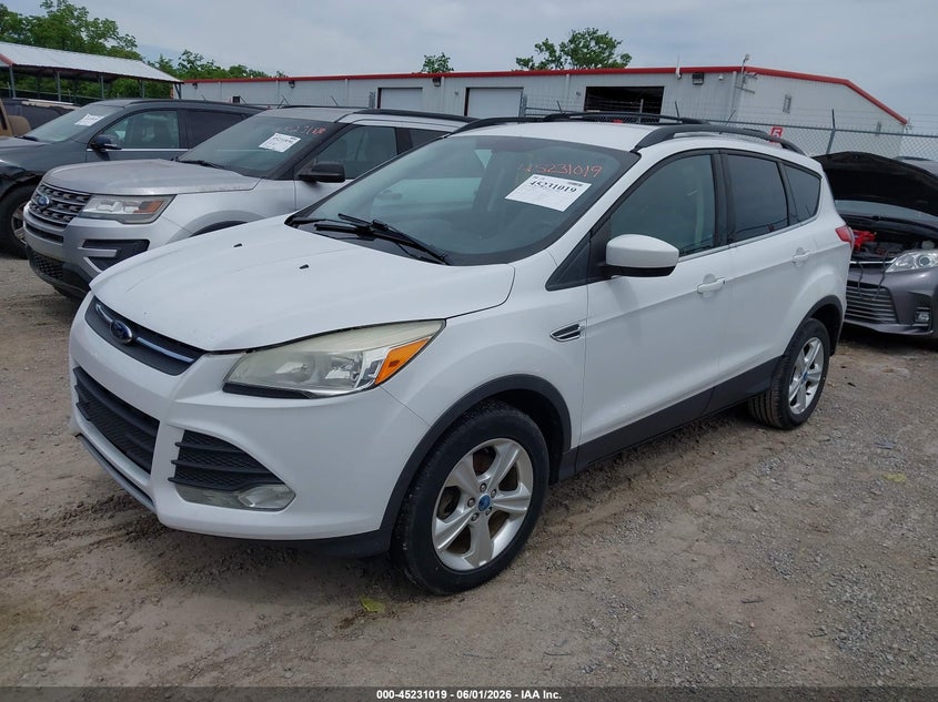 Vin: 1fmcu0gx9dua99240, lot: 45728811, ford escape se 20132