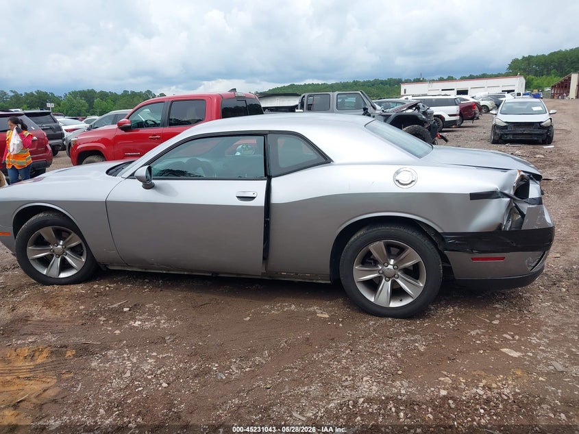 DODGE CHALLENGER - zdjęcie 6