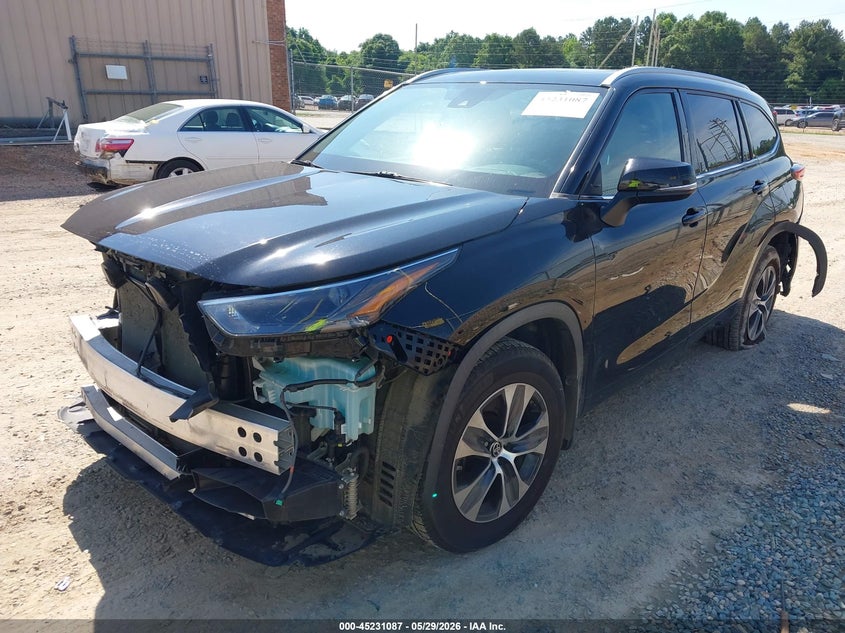 Vin: 5tdgzrbh6ns590155, lot: 45728878, toyota highlander xle 20222