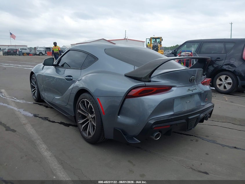 2022 TOYOTA GR SUPRA auction photo 3