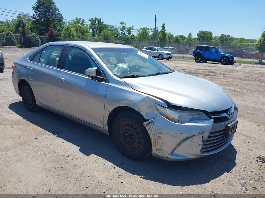 Vin: 4t1bf1fk3hu393997, lot: 45729012, toyota camry le 2017 img_1
