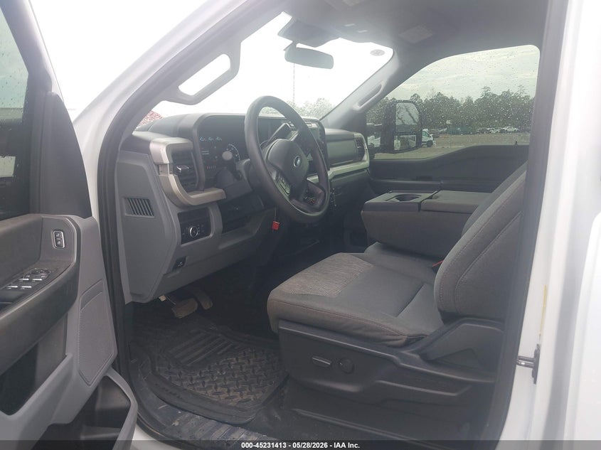 2024 FORD F-350 XLT TRUCK N/A