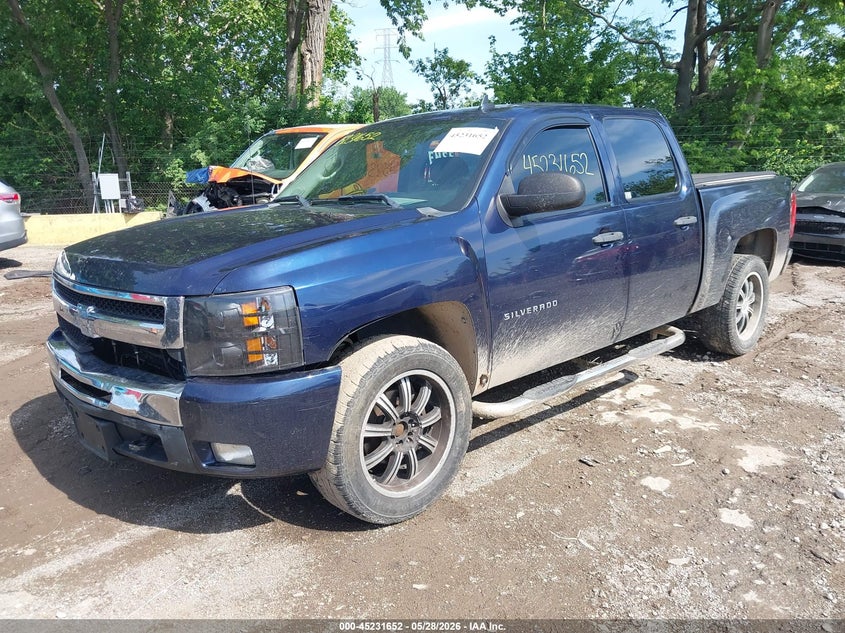 2011 CHEVROLET SILVERADO 1500 auction photo 2