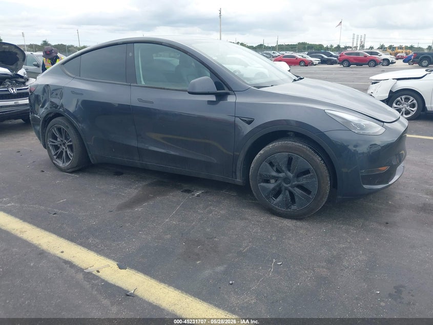 Vin: 7saygded3sa370803, lot: 45729498, tesla model y long range dual motor rear-wheel drive 2025 img_1