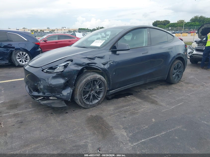 Vin: 7saygded3sa370803, lot: 45729498, tesla model y long range dual motor rear-wheel drive 20252