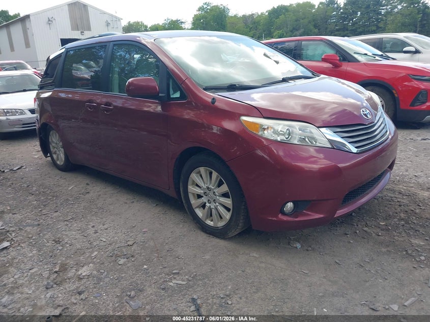 2013 TOYOTA SIENNA VAN 3.5L V-6 DOHC, VVT, 266HP