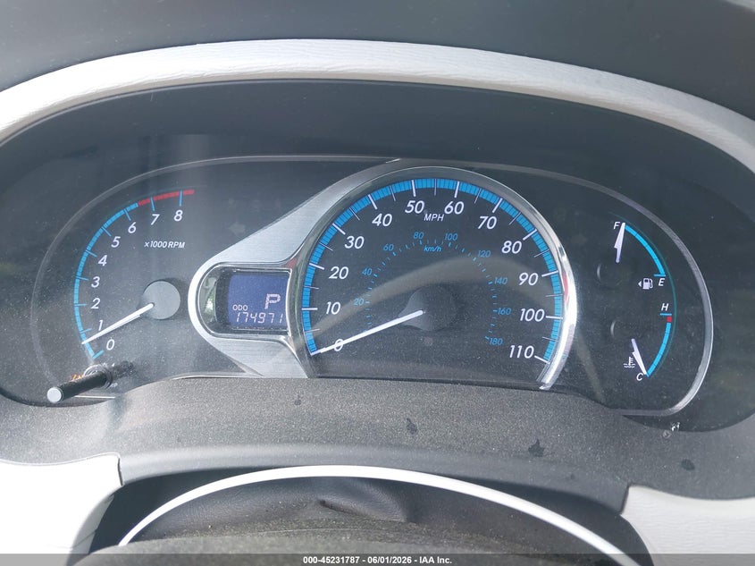 2013 TOYOTA SIENNA VAN 3.5L V-6 DOHC, VVT, 266HP