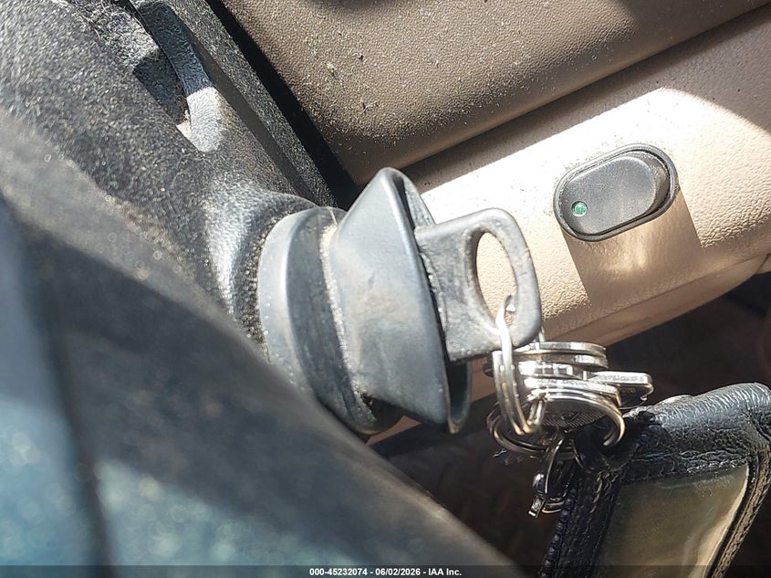 1999 Ford F-250 Lariat/Xl/Xlt VIN: 1FTNX20L4XEC91767 Lot: 45232074