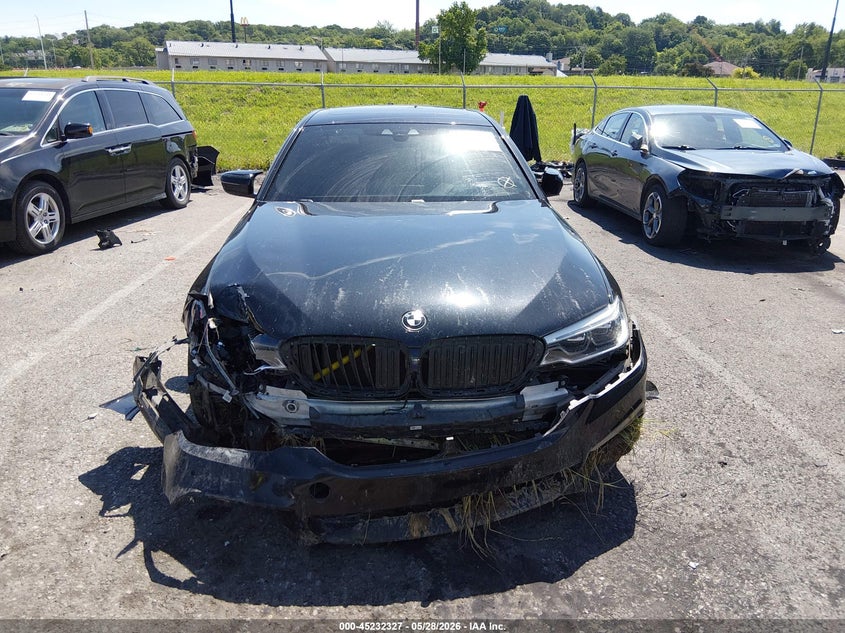 VIN: WBAJB9C52JG464486 2018 BMW M550I XDRIVE