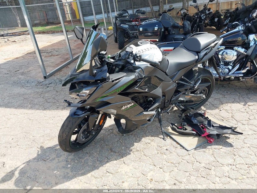 2025 KAWASAKI ZX1100 auction photo 2