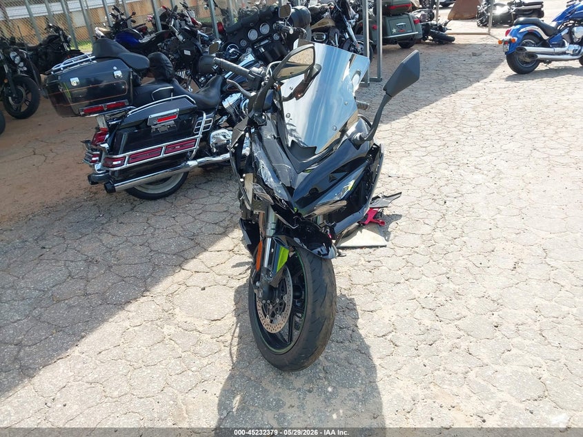 2025 KAWASAKI ZX1100 auction photo 5