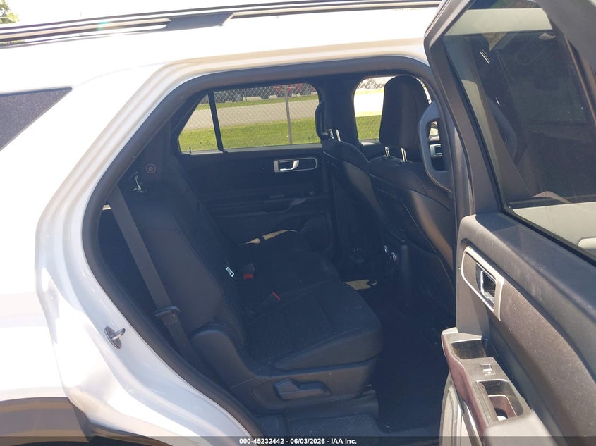 2020 FORD EXPLORER auction photo 8