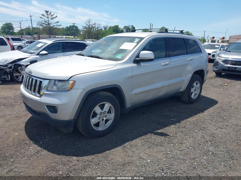 Vin: 1j4rs4gg7bc503306, lot: 45730281, jeep grand cherokee laredo 20112
