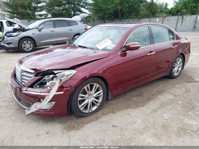 2012 HYUNDAI GENESIS auction photo 2