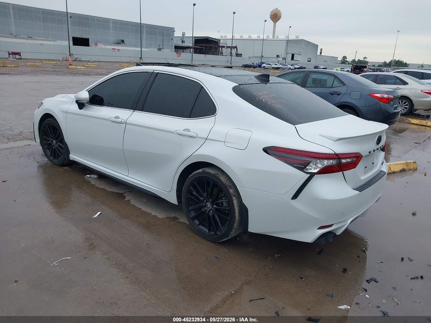 TOYOTA CAMRY - zdjęcie 3