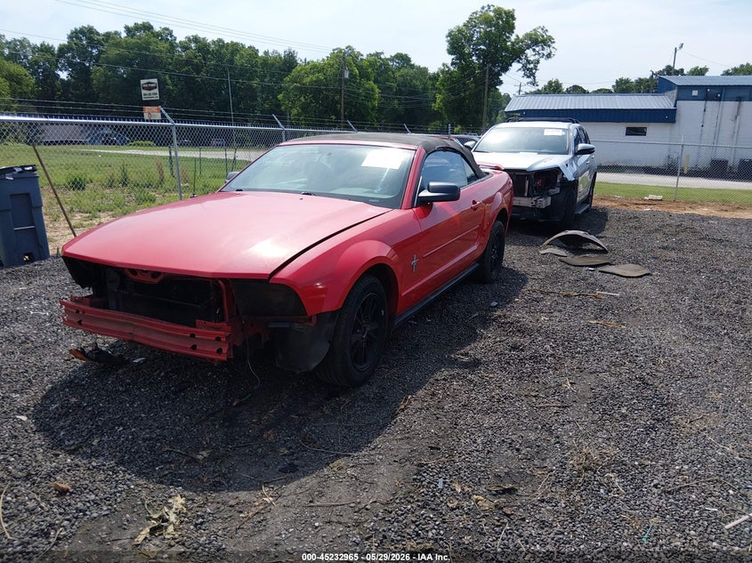 2006 FORD MUSTANG auction photo 2