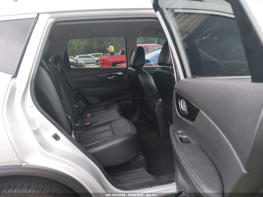 VIN 5N1AT2MV7JC731355 2018 NISSAN ROGUE SL