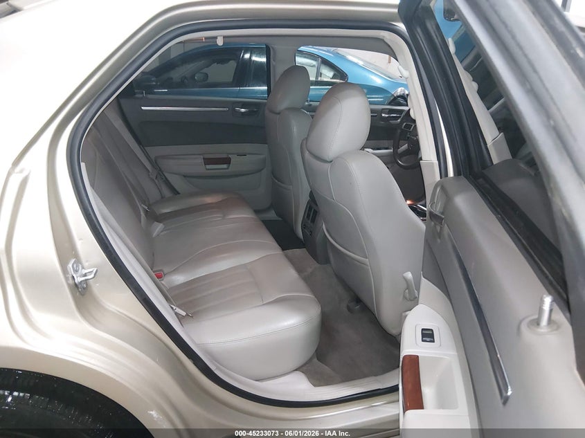 2010 Chrysler 300C Hemi VIN: 2C3CA6CT3AH216414 Lot: 45233073
