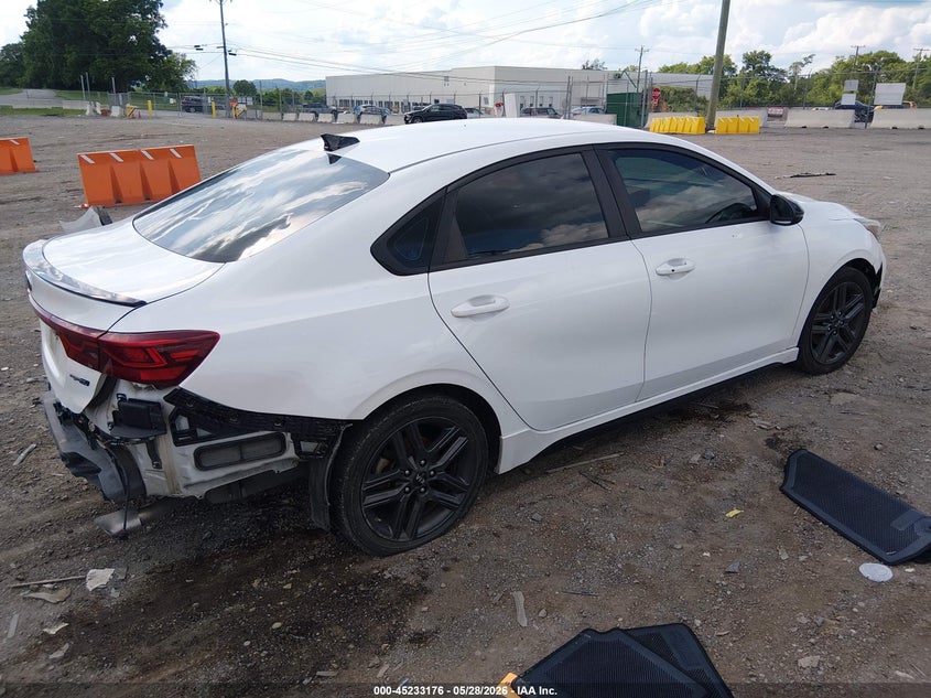 2021 KIA FORTE auction photo 4