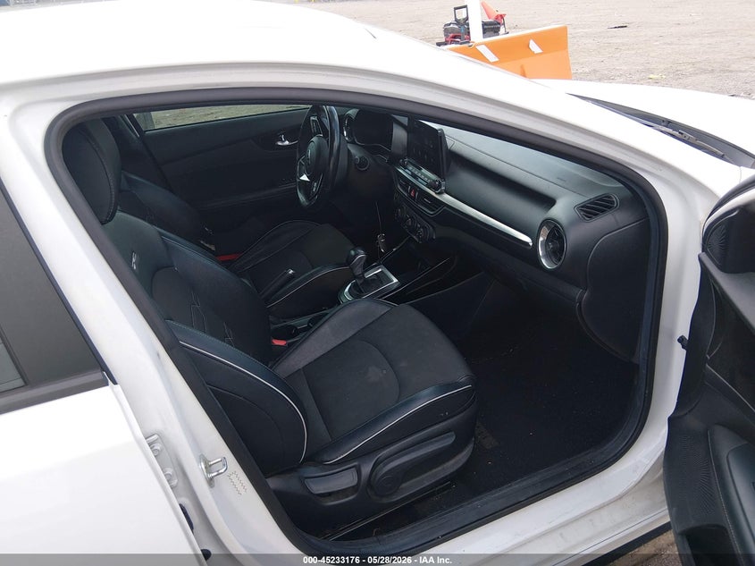 2021 KIA FORTE auction photo 5