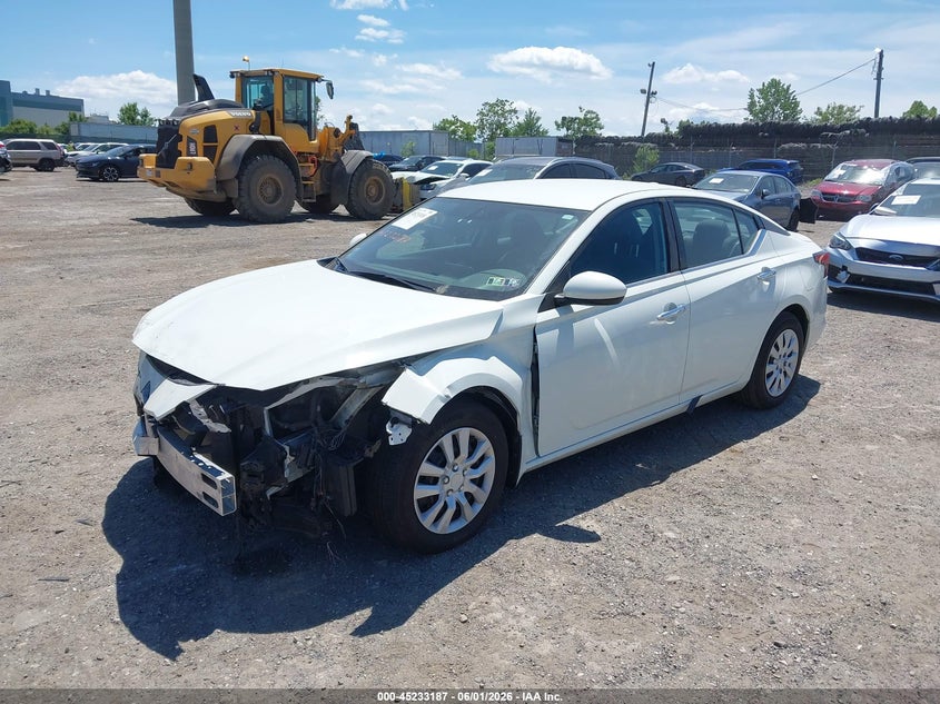 2020 NISSAN ALTIMA auction photo 2