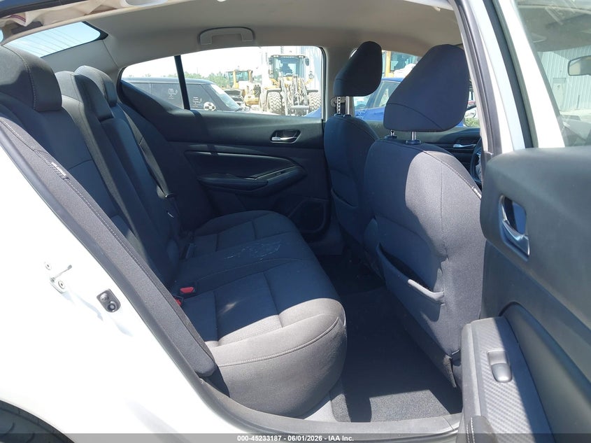 2020 NISSAN ALTIMA auction photo 8