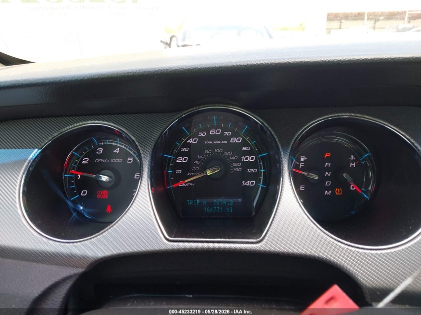 2011 FORD TAURUS auction photo 7