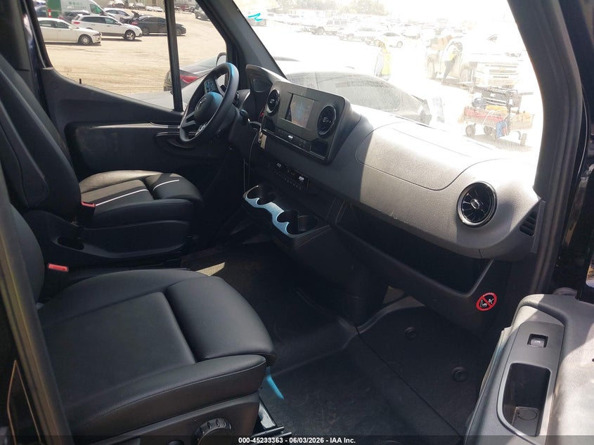 2024 MERCEDES-BENZ SPRINTER 2500 auction photo 5