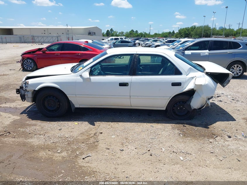 2000 Toyota Camry Le V6 VIN: 4T1BF22K8YU943674 Lot: 45233400