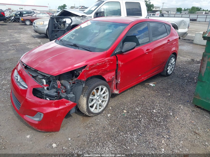 2016 HYUNDAI ACCENT auction photo 2