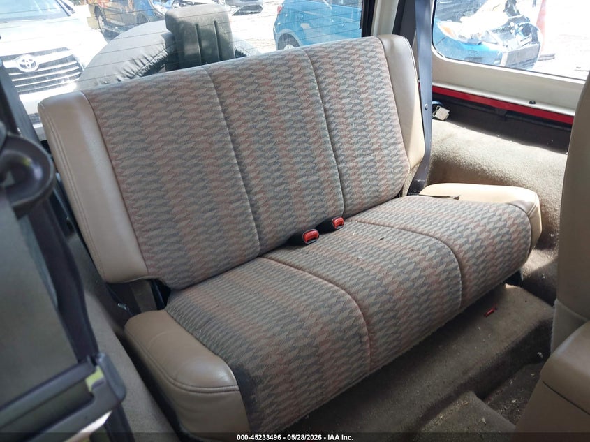 2000 Jeep Wrangler Sport VIN: 1J4FA49S4YP750873 Lot: 45233496