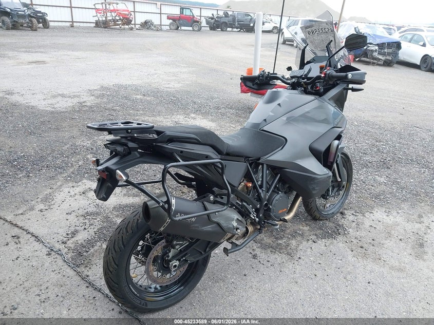 2022 KTM KTM 1290 SUPER ADVENTURE S SPORT_BIKE 2