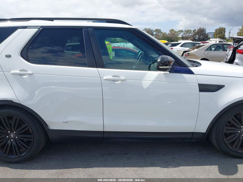 2017 Land Rover Discovery Hse VIN: SALRRBBV4HA044230 Lot: 45233636