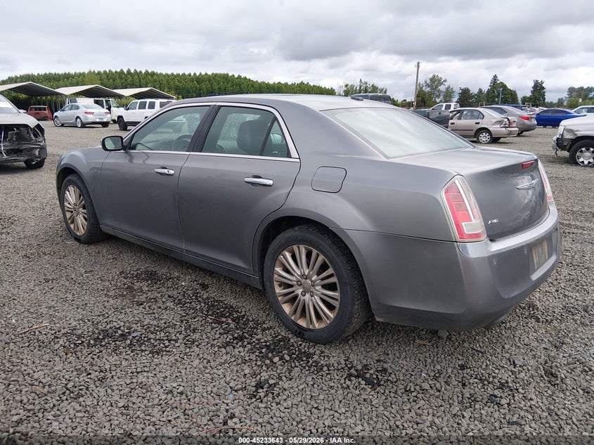 2011 CHRYSLER 300C auction photo 3