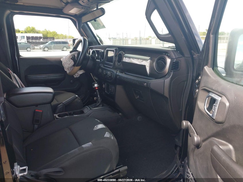 2019 JEEP WRANGLER auction photo 5