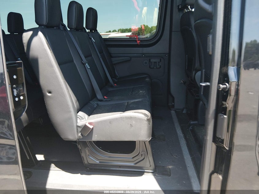 2025 MERCEDES-BENZ SPRINTER 2500 STANDARD ROOF 4-CYL DIESEL HO — Photo 8